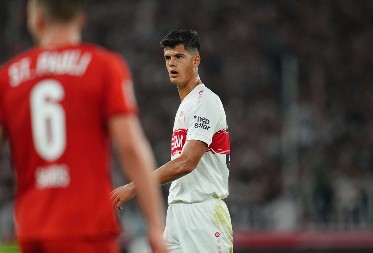 JOŠ UVEK NIJE DOBIO POZIV FSS Mladi Srbin na meti Mančester sitija, Nemci već planiraju da ga ukradu