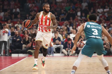 "MI O VUKU, A VUK..." Kodi Miler Mekintajer se oglasio na srpskom i raspametio "delije" objavom (FOTO)