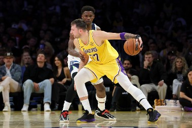 ŠOK ZA LEJKERSE Dončić mora na pauzu