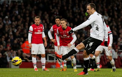 "DRŽALI SU ME KAO TAOCA, PLAŠIO SAM SE DA ĆE ME UBITI" Potresna ispovest legendarnog fudbalera