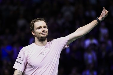 PROZIVKA KAKVA NIJE VIĐENA U SVETU TENISA Prošli put se umalo pobili, a sada su otišli korak dalje