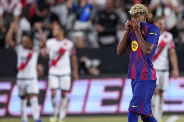 LAMIN JAMAL IMA TEŠKO IZLEČIVU BOLEST As Barselone se suočava sa velikim problemom