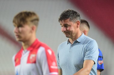 "NE MOŽETE NI DA ZAMISLITE TE STVARI" Dobio otkaz u Srbiji, pa se požalio Holanđanima: Porodica me čeka raširenih ruku