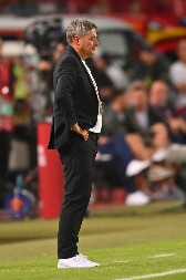 PIKSI PROGOVORIO O NAGRADI KOJA JE PODELILA FUDBALSKU JAVNOST Stojković prisustvovao svečanosti, pa poslao moćnu poruku