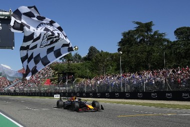 F1: Maks Ferstapen pobednik trke za Veliku nagradu Las Vegasa