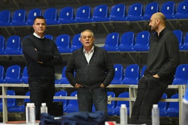 ČOVIĆ OŠTRO NA OKUPLJANJU SRBIJE: Ne trebaju nam takve laži i neistine