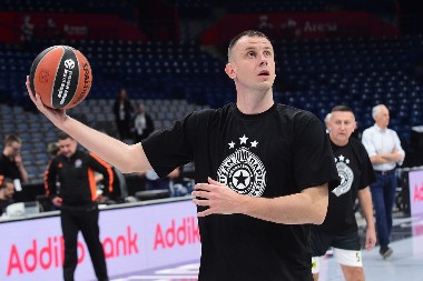 NOVA PROMENA U CRNO-BELOM TABORU Miljenik navijača Partizana se vraća u klub i to na ovu funkciju?