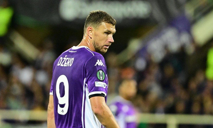 BURA NA APENINIMA Džeko uzeo megafon i ovo poručio besnim navijačima (VIDEO)