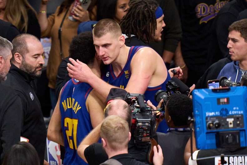 ZABRINUTI SU Nova drama u Jokićevom Denveru