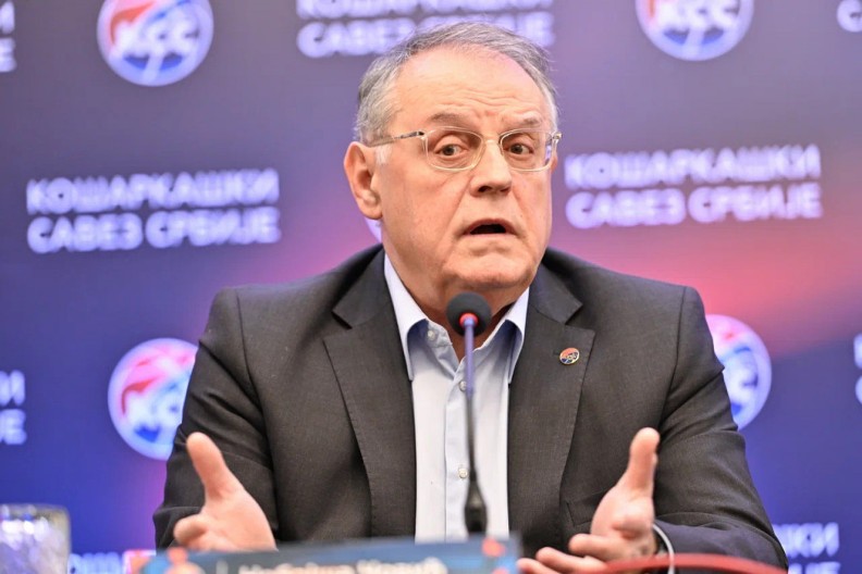 "ČOVIĆ JE MANIPULATOR KAKVOG SRPSKI SPORT NIJE IMAO!" Vuković otkrio istinu o novcu namenjenom za spomenik Draganu Laboviću!