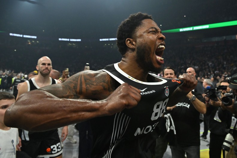 BONGA I DŽONS ODUŠEVLJENI "GROBARIMA" Tandem Partizana imao posebnu poruku za navijače