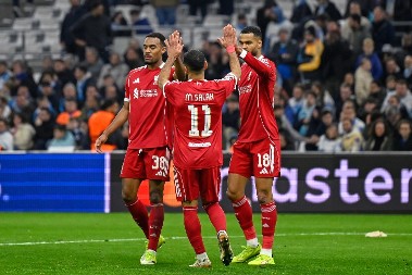 LIGA ŠAMPIONA Pljušte golovi na sve strane, Barsa ošamarena, rutina Liverpula