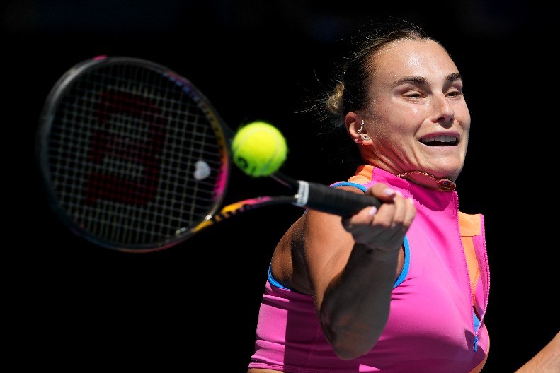 SABALENKI ZBOG STENJANJA ODUZET POEN Haos na meču Beloruskinje i Ukrajinke (VIDEO)