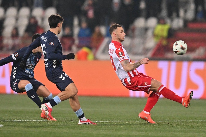 CRVENA ZVEZDA - SELTA Konačno "pobeđen" VAR, crveno-beli ekspresno izjednačili, 1:1