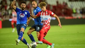 Srbin spreman da "nevaljalom momku" da šansu: Bivši fudbaler Zvezde pred debijem za novi klub