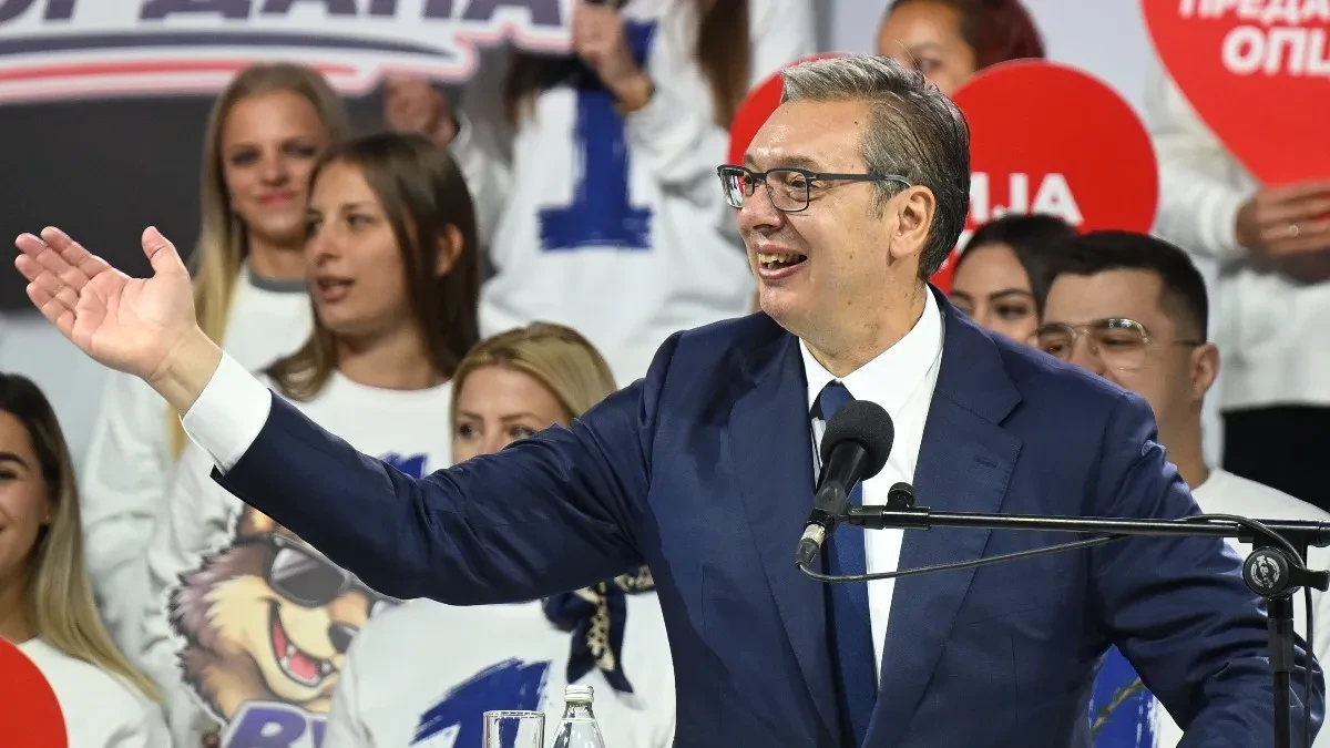 "Na tribinama sam proveo veliki deo života" Aleksandar Vučić poslao moćnu poruku: Srećan sam kada gradimo stadione