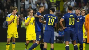 Edin Džeko završio reprezentativnu karijeru: Remi u Zenici na oproštaju Dijamanta