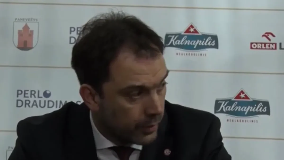 "Ovo je najgora utakmica..." Bivši trener Partizana napravio totalni šou