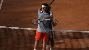 "Poslednji bekhend"! Vavrinka ponovo na terenu sa Federerom