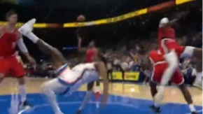 NBA liga u suzama: Strašna povred ostavila sve u šoku (VIDEO)