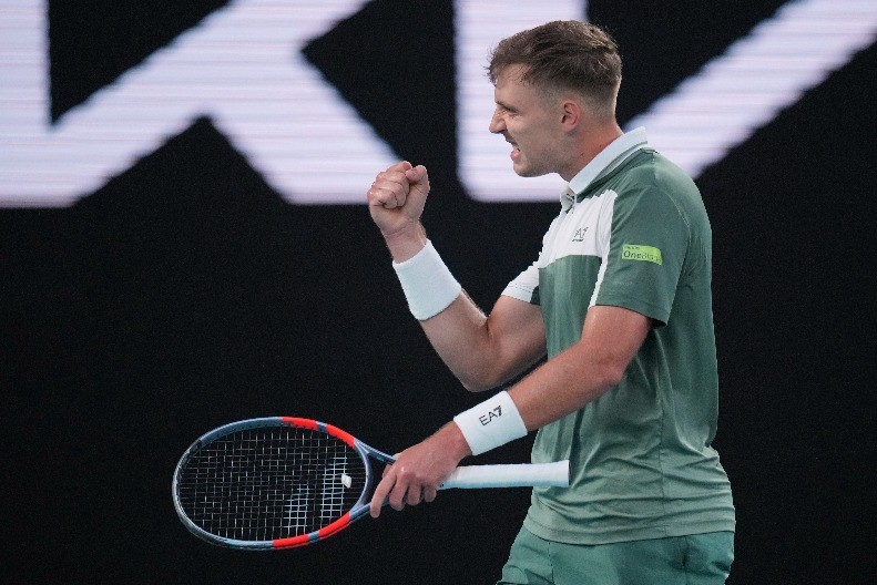 IZNENAĐENJEM DO DRUGOG KOLA Međedović kao "laki luzer" izbacio favorita u Roterdamu