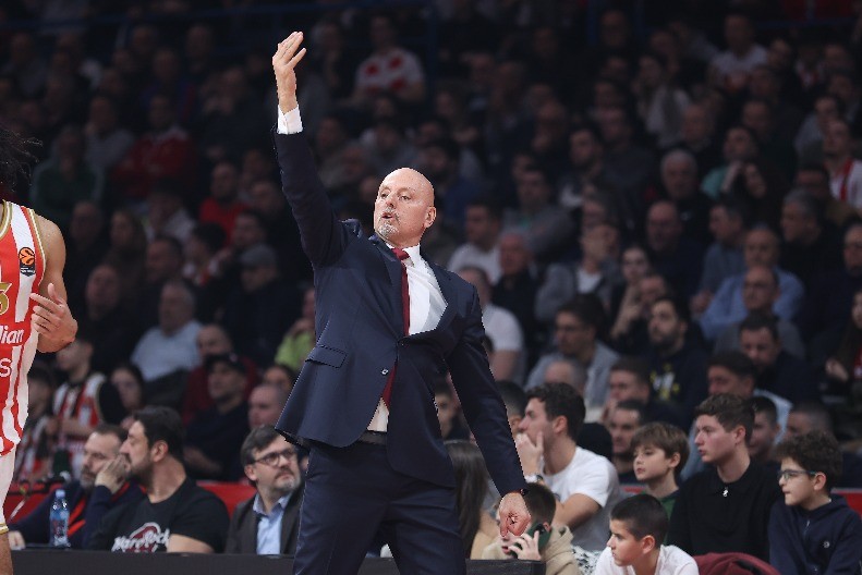 ZA MENE OVDE NEMA PRIJATELJSTVA Obradović brutalno odgovorio Grku