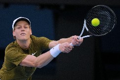 ITALIJAN SLAVIO U DVA SETA Siner upisao prvi trijumf od polufinala Australijan Opena