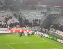 ISTORIJSKI USPEH Veliko slavlje "delija" i igrača Zvezde posle pobede u Lilu