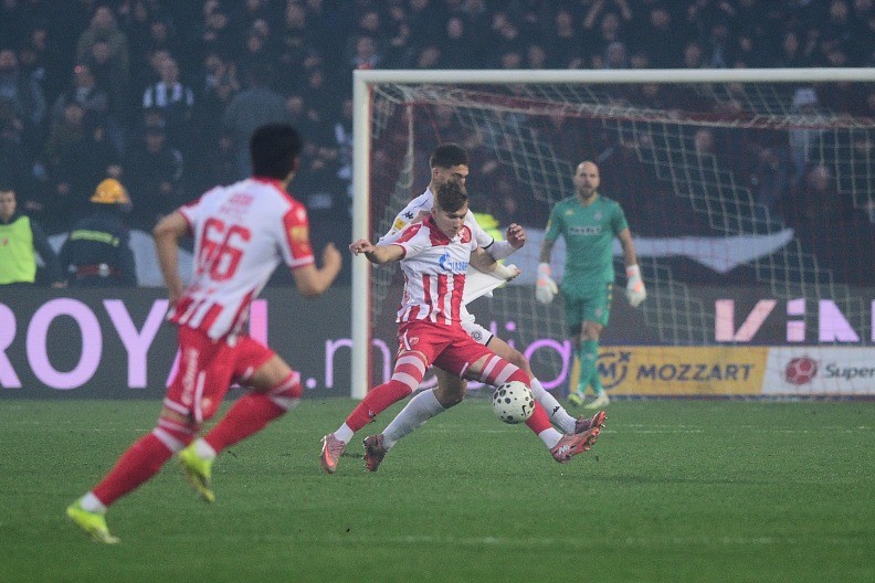 TEK ĆE SE SADA VELIKANI OTIMATI ZA NJEGA Gol Kostova od nekoliko miliona u derbiju (VIDEO)