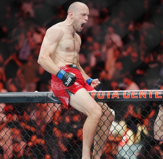 SRBIN PATOSIRAO AMERIKANCA Kroše Uroša Medića o kojem se priča (VIDEO)