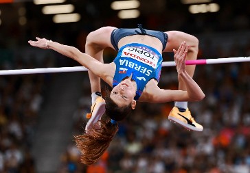 "ČASTIM" Dragutin Topić oduševljen rekordom ćerke, oglasio se emotivnim rečima, odmah usledio odgovor Angeline