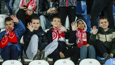 ZABAVA ZA NAJMLAĐE NA "MARAKANI" Zvezda otvara fan zonu pred meč protiv Lila