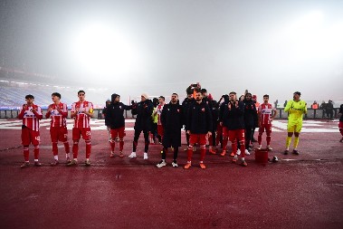 PRIPREMA LETNJEG TERENA Nemci uporni da Zvezdi "otmu" igrača