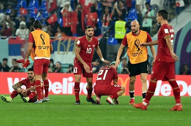 SRBI PROLAZE KROZ AGONIJU Evo koji naši fudbaleri se nalaze u ratnoj zoni 