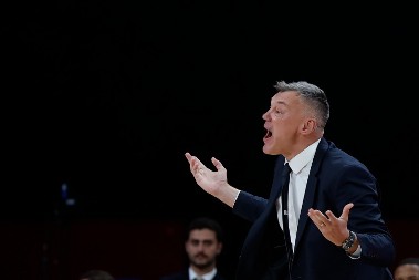 NISU SAMO KOŠARKAŠI PARTIZANA U PROBLEMU I trener evropskog prvaka čeka na evakuaciju iz Dubaija