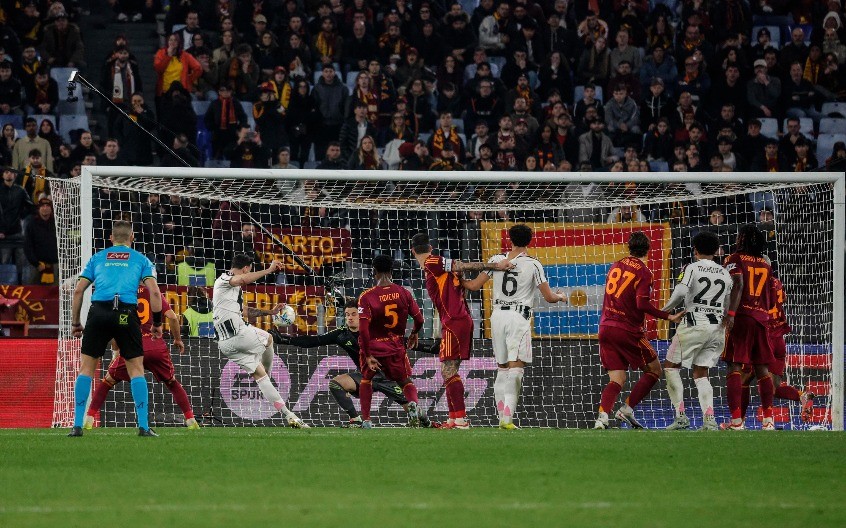 GATI UTIŠAO RIM Remi Rome i Juventusa, Rimljani ispustili 3:1 na "Olimpiku"