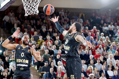 JOŠ JEDNA KATASTROFA ZA KNEŽEVE Povreda Majka Džejmsa, evo koliko će pauzirati