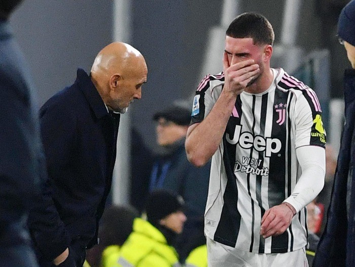 OGLASIO SE JUVENTUS Loše vesti o Vlahoviću