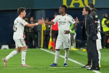 MAJSTORIJA GULERA Da li imamo gol godine? Pogledajte bombu mlade zvezde Reala sa 70 metara