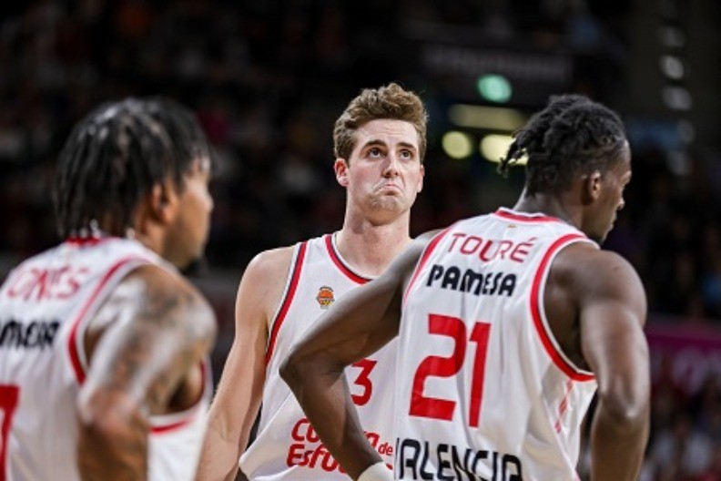 VALENSIJA ČUVA AMERA Blindiran ugovorom do 2028!