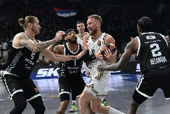 PARTIZAN POMOGAO ZVEZDI Ovako izgleda tabela Evrolige posle trijumfa crno-belih