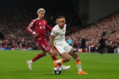 BITKA ZA ČETVRTFINALE LIGE ŠAMPIONA Liverpul steže obruč, čekamo još prvi gol