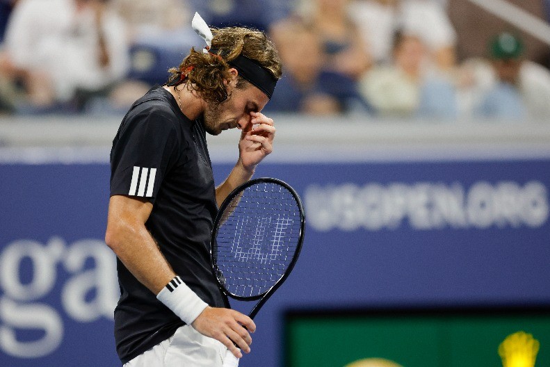 "MOJ BIVŠI JE MRZEO CICIPASA" Grk pobedelio priču iz reda za kafu i nasmejao sve