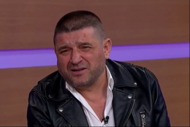  NI ZVEZDA, NI PARTIZAN Isplivala slika Baje Malog Knindže stara 20 godina, ne biste nikada pogodili čiji dres nosi (FOTO)