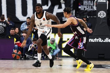 PARIZ - PARTIZAN Preokret domaćina