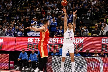 VRAĆEN BREJK Grčka srušila Crnu Goru, Španija nastavila sa pobedama