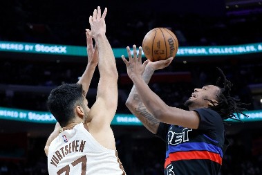 Detroit pobedio Voriorse i matematički obezbedio plej-of NBA lige