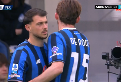 ISTORIJSKI TRENUTAK Ceo stadion pao u trans kada je Srbin ušao na teren