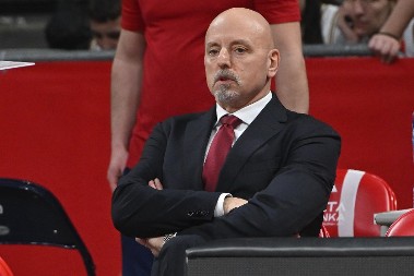 "VRAĆAMO SAMOPOUZDANJE" Obradović zadovoljan posle pobede u derbiju