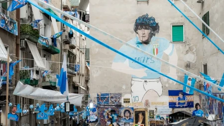 MARADONA JE UMRO KAO PAS!